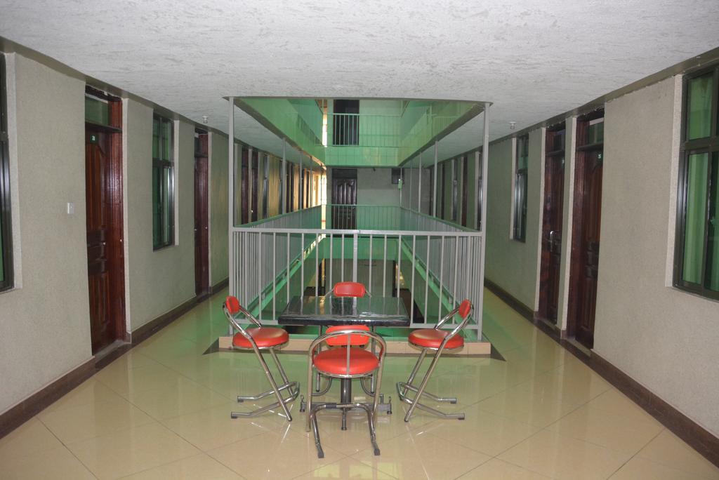 Starehe Link Hotel Найроби Екстериор снимка